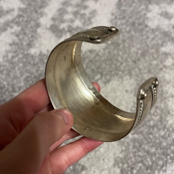 5 Native american jewelry bracelet Bundle Turquoise Bronze Stone Red Cuff Green. - Picture 9 of 11